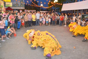 肯雅兰年货市集开幕礼场面热闹。