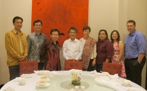 沈桂贤(左三)与尹汝尚(左四)合影,左一为叶耀星,左二为陈开。