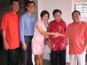 From left, Wilfred Yap, Tan Kai, Amy Tay, Dr. Sim Kui Hian and Datuk David Teng at the open house.