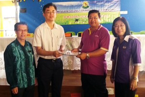 The special proposal was handed over to Tan Kai.