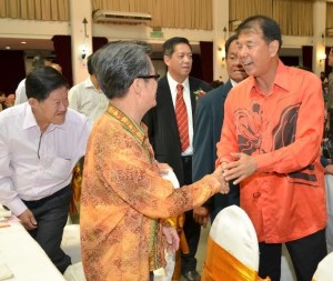 Dato' Sebastian introduced to Chin Clan members