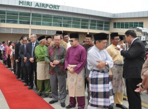 Community leaders, Head of Government Departments wait for TYT at the Miri airport
