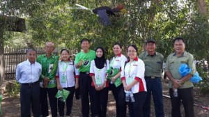 The supporters of the piasau camp