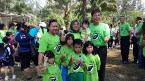 With kindi children from Thai Poo Association and their teachers