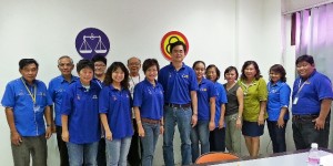 党庆升旗礼工委会主席兼青年总团长陈开与所有工委会成员呼吁党员踊跃出席党庆。