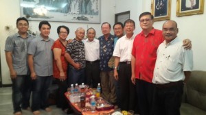 众人在威廉丹尤家合影。