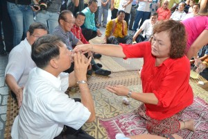 党中央宣教秘书陈超耀畅快干杯！