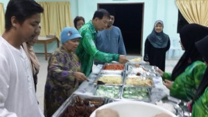 Serving the food