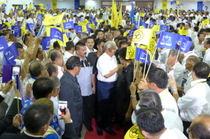 Najib arriving in the Saathi hall