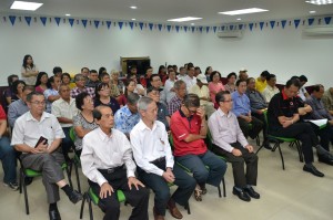 移交拨款仪式一瞥。