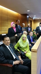 沈桂贤摄于国会殿堂。