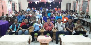 francis harden, front row centre at the 1malaysia gathering in sri aman
