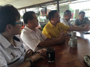 Lo exasperate with Chong.