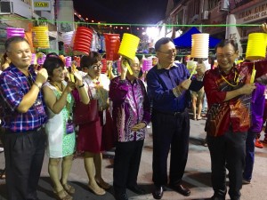 9fdca5f2ab4c423f8d510a13d762fa77