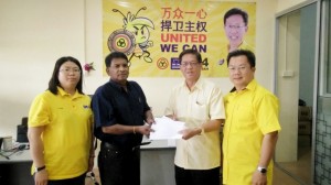 拿督沈桂贤医生团队转交感激礼致Miss Nirosha 父亲。