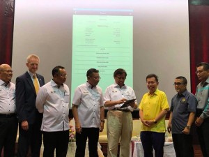 38412086_10155687574093133_5391540491835670528_n