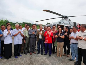 Dr. Sim meeting up with Tan Sri Dr. James Masing