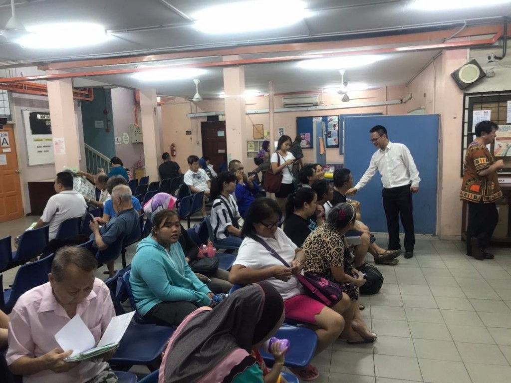 Milton Foo visits the clinic.